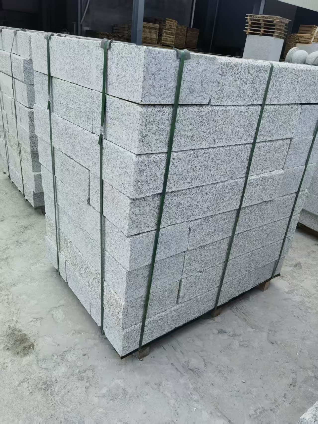 福州 芙蓉白火烧两面路沿石