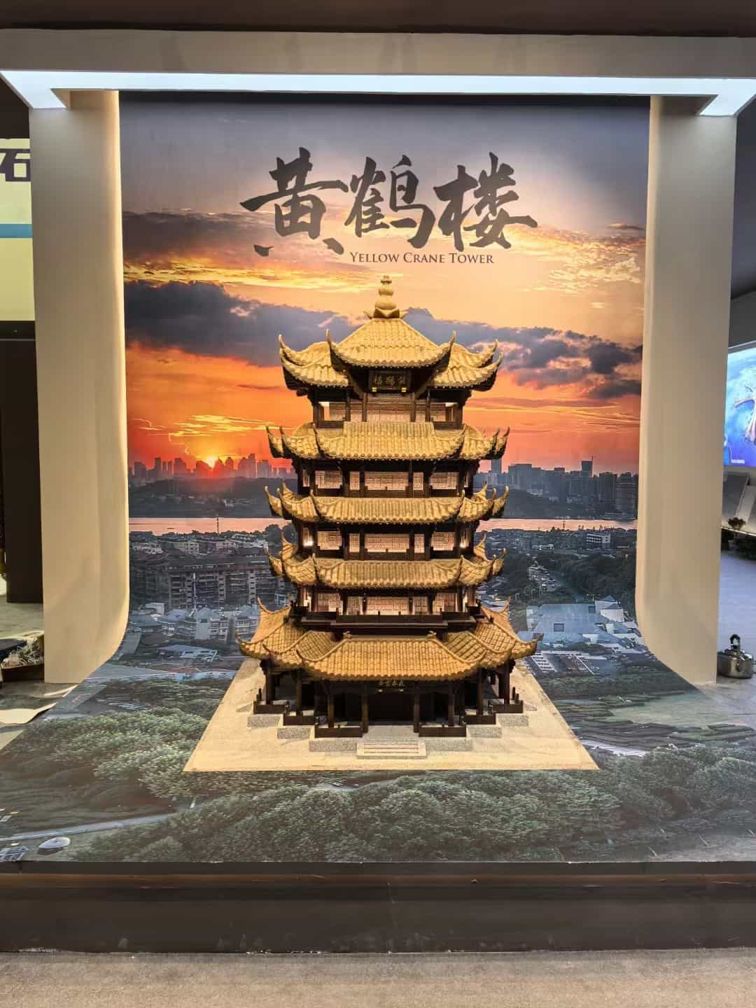 福州仿古石文创作品-黄鹤楼
