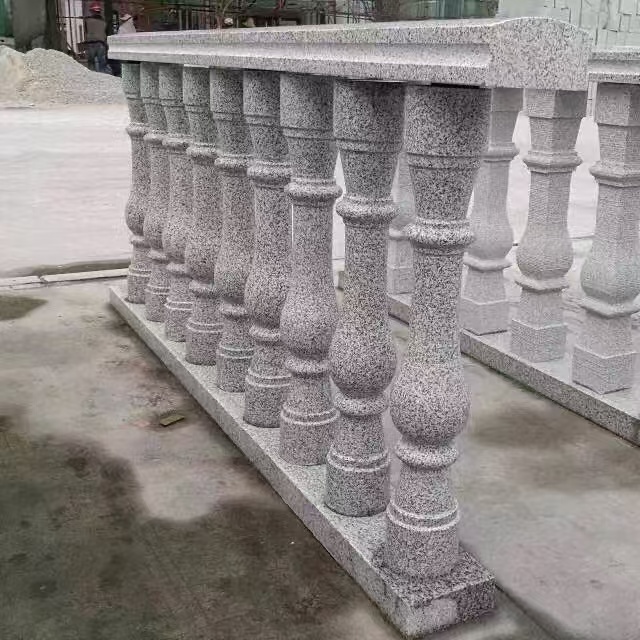 福州 芝麻白圆形光面花瓶柱，栏杆