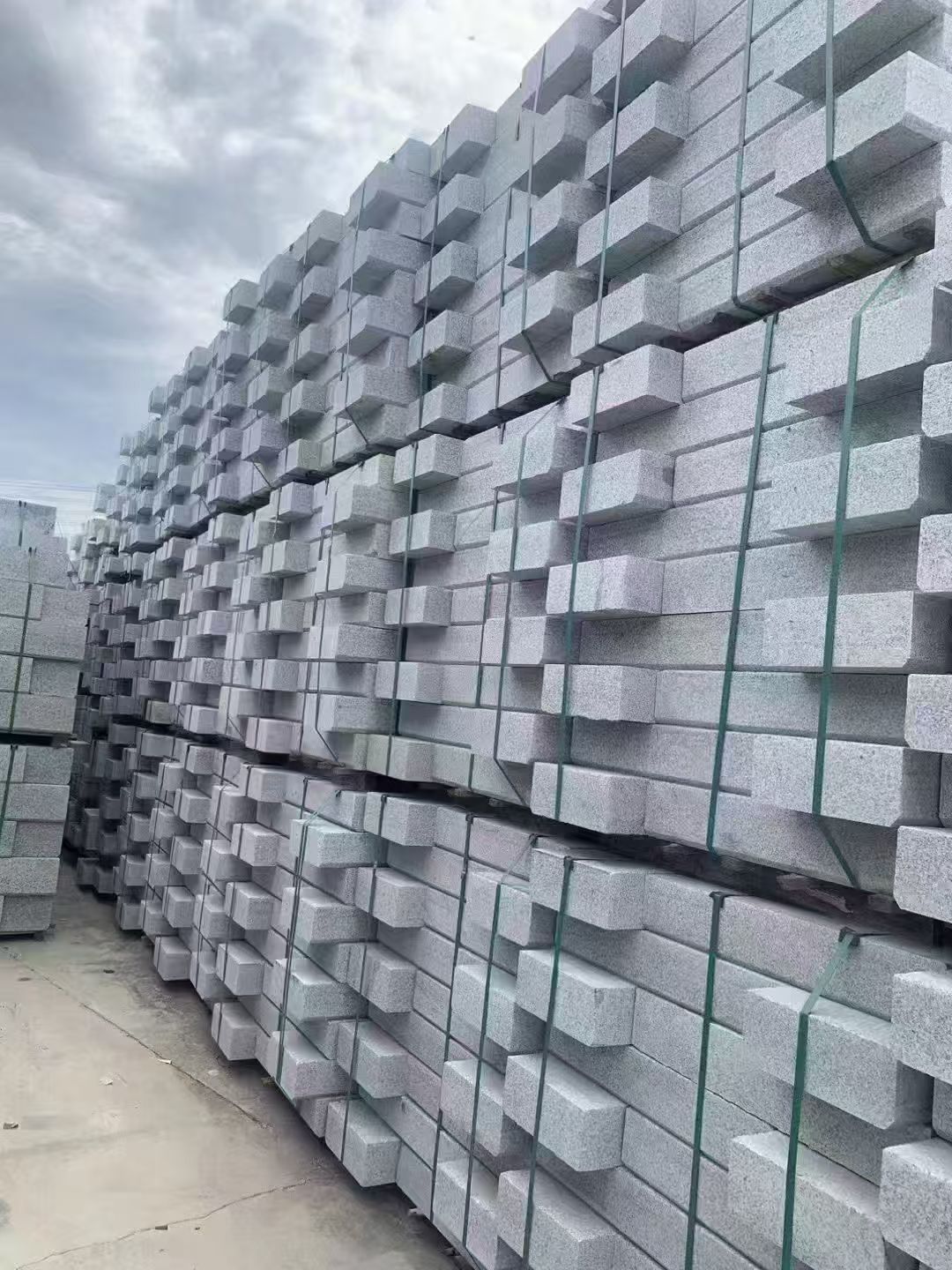 福州 芝麻灰侧石