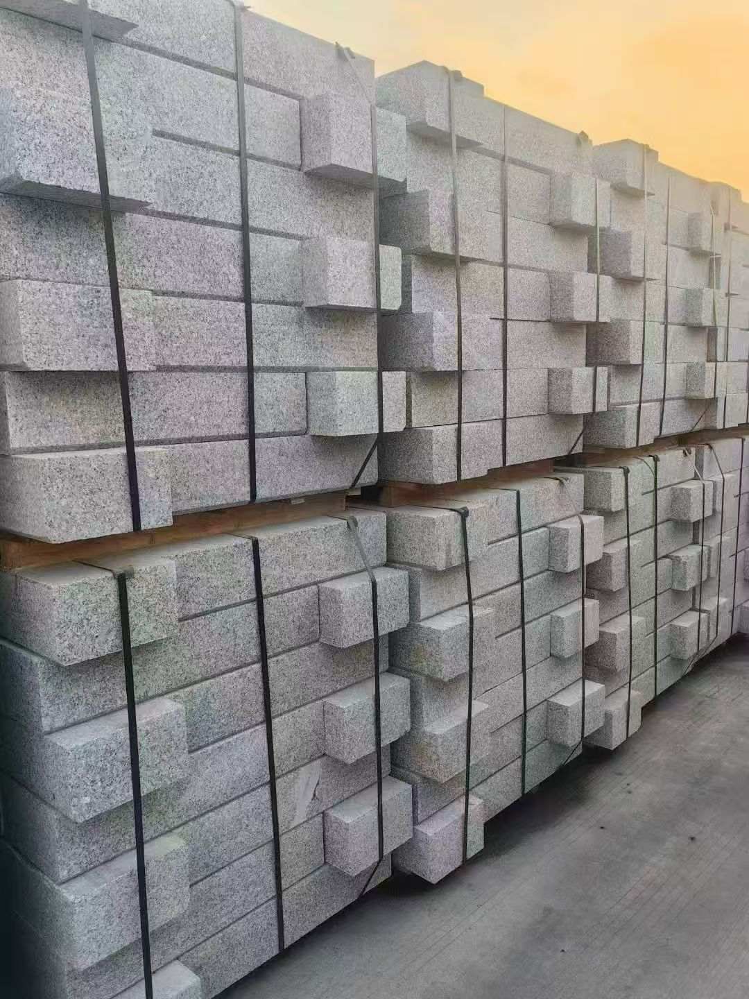 福州 芝麻白路沿石