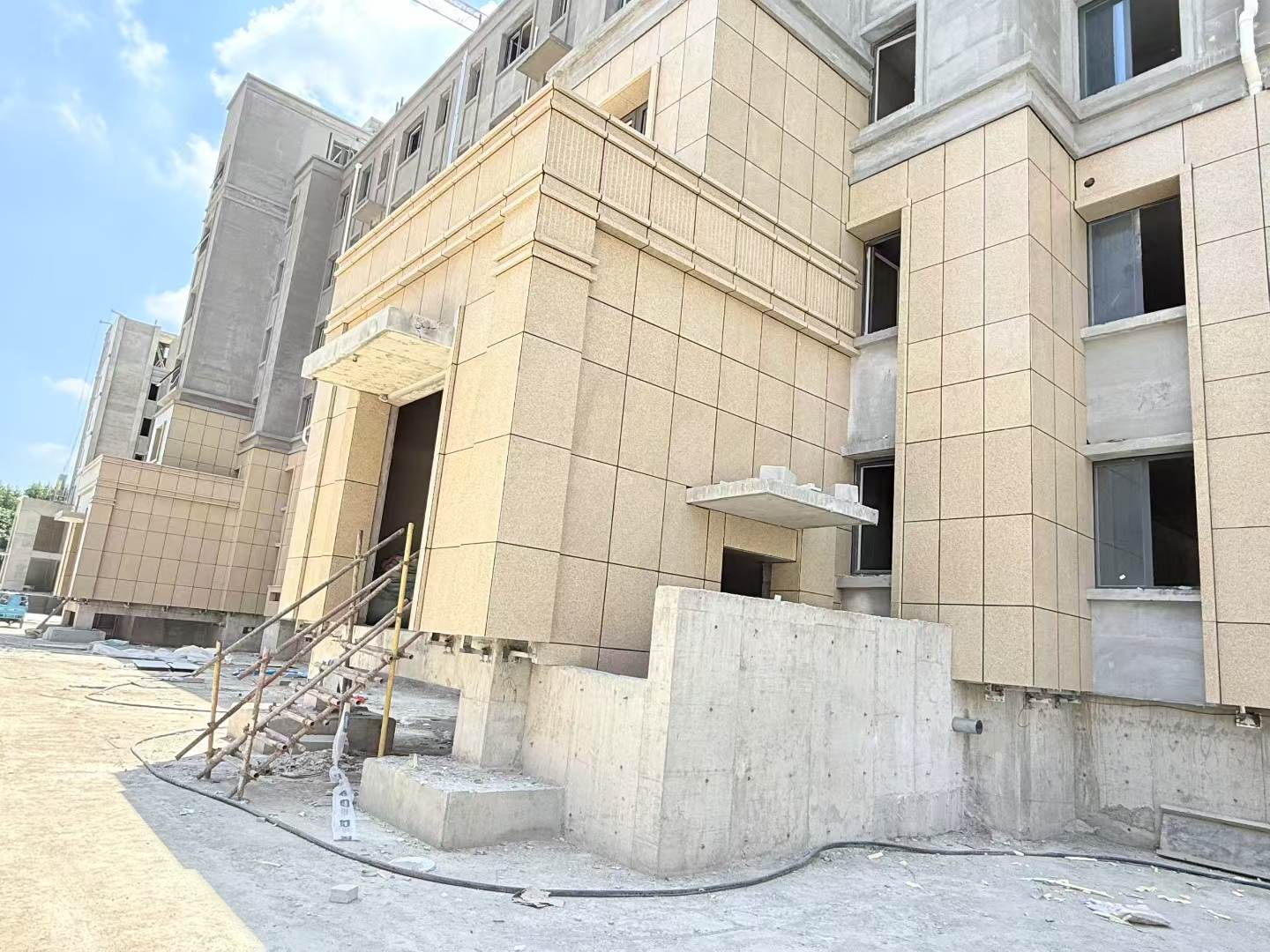 福州 黄金麻干挂，工地实拍