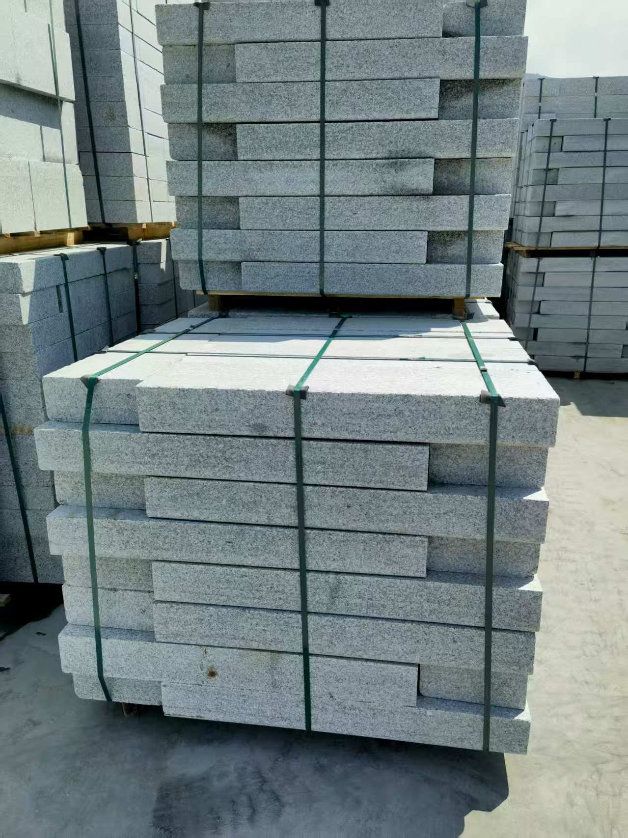 福州 芙蓉白花岗岩路沿石、平石尺寸标准，色泽均匀